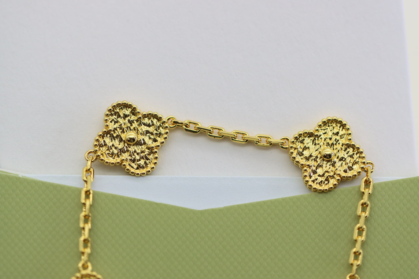 Rose gold hot stamping four-leaf clover five-flower bracelet