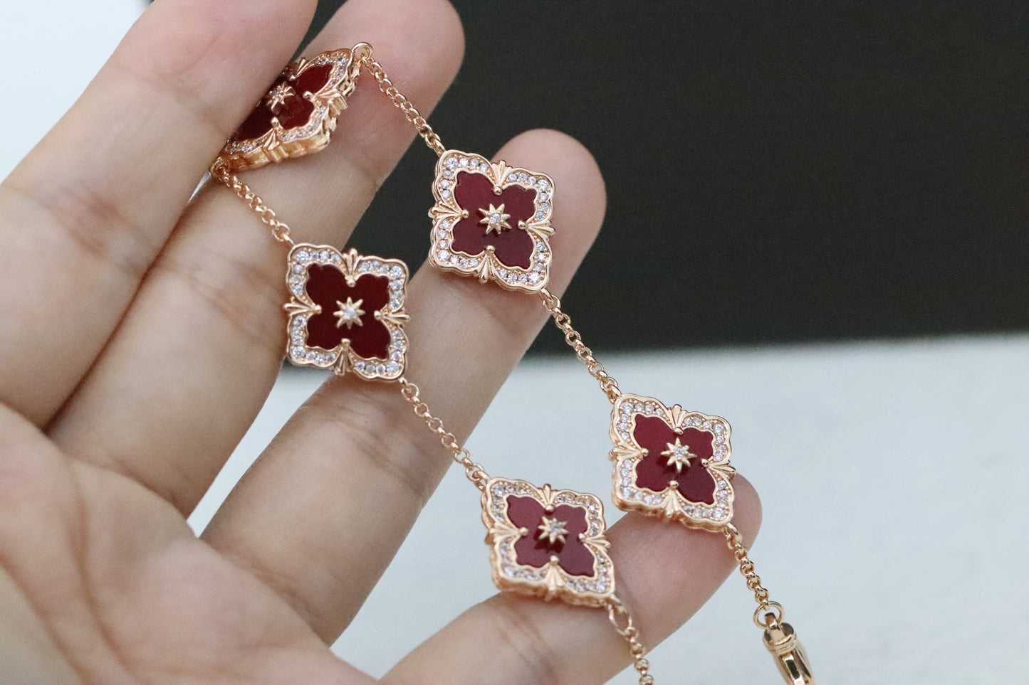Full diamond laser four-leaf clover bracelet