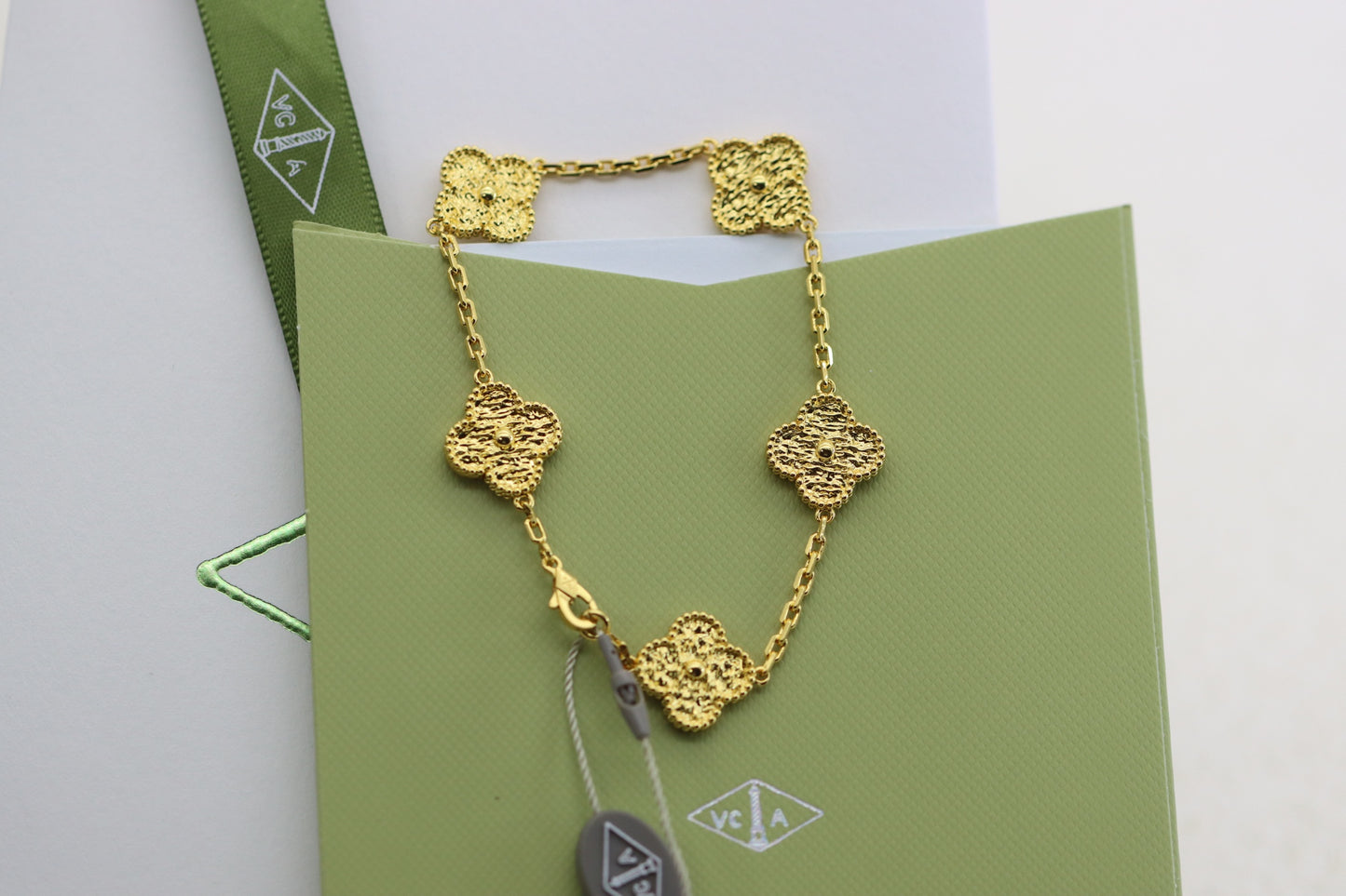 Rose gold hot stamping four-leaf clover five-flower bracelet