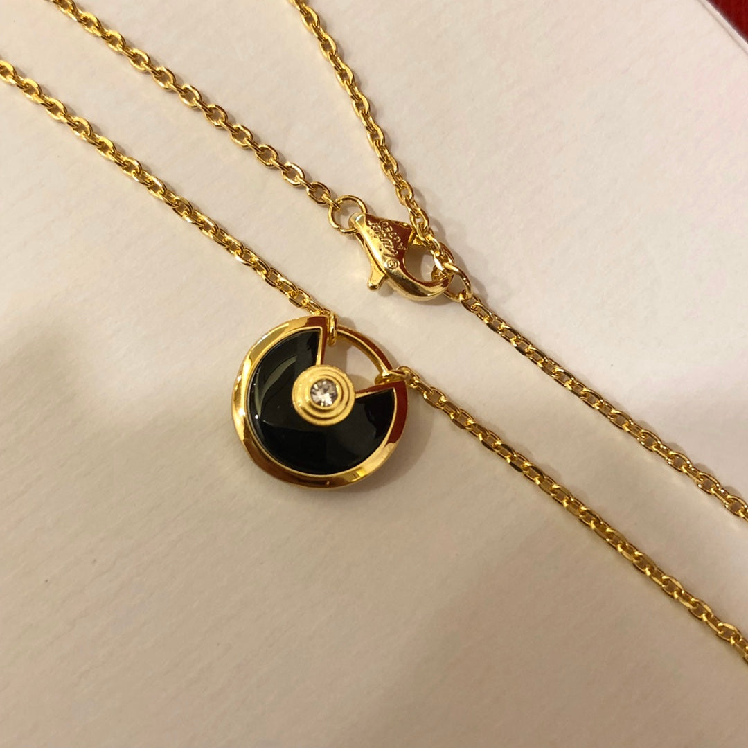 Amulette Series Necklace