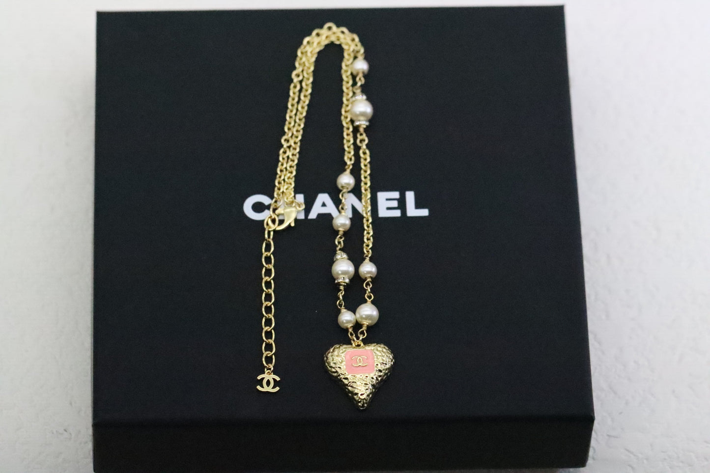 Lava Heart Double C Clavicle Necklace