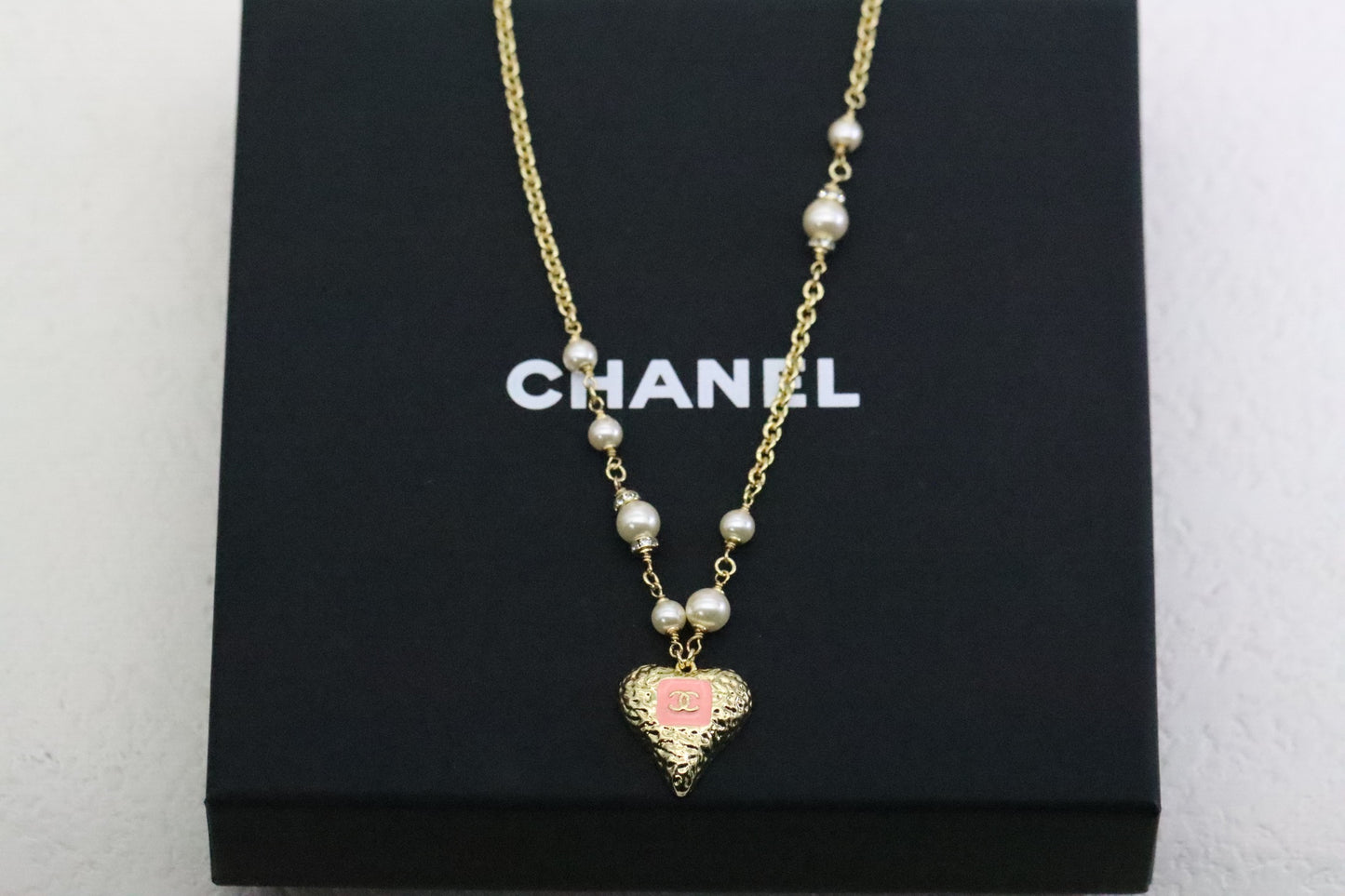 Lava Heart Double C Clavicle Necklace