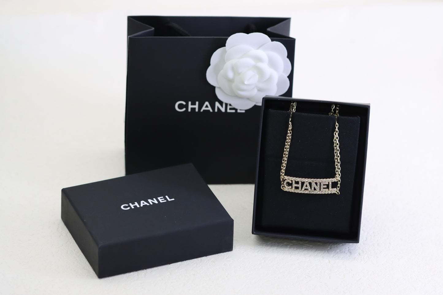Gold diamond letter clavicle necklace