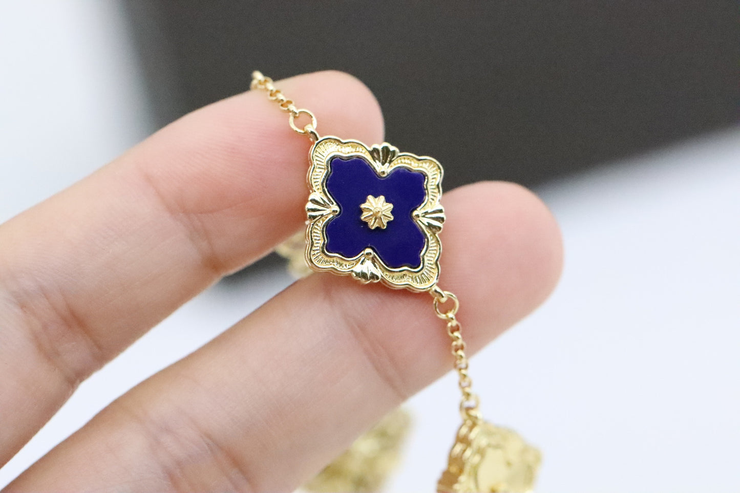 Full diamond laser four-leaf clover bracelet