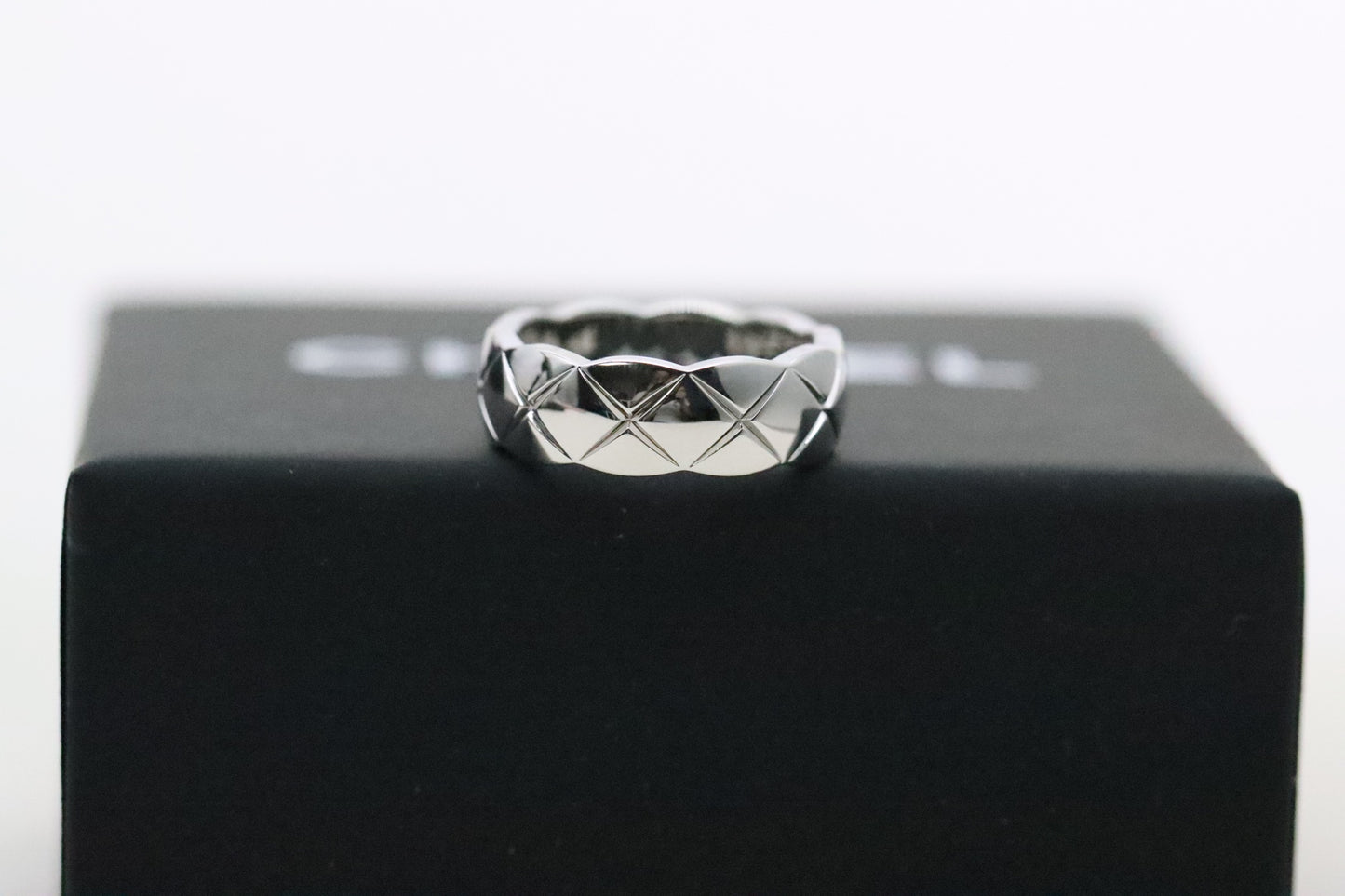 Silver Twill Diamond Ring