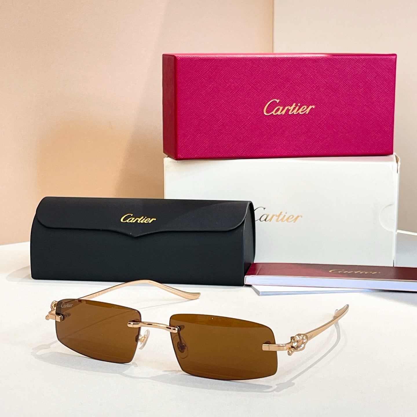 Metal frameless sunglasses