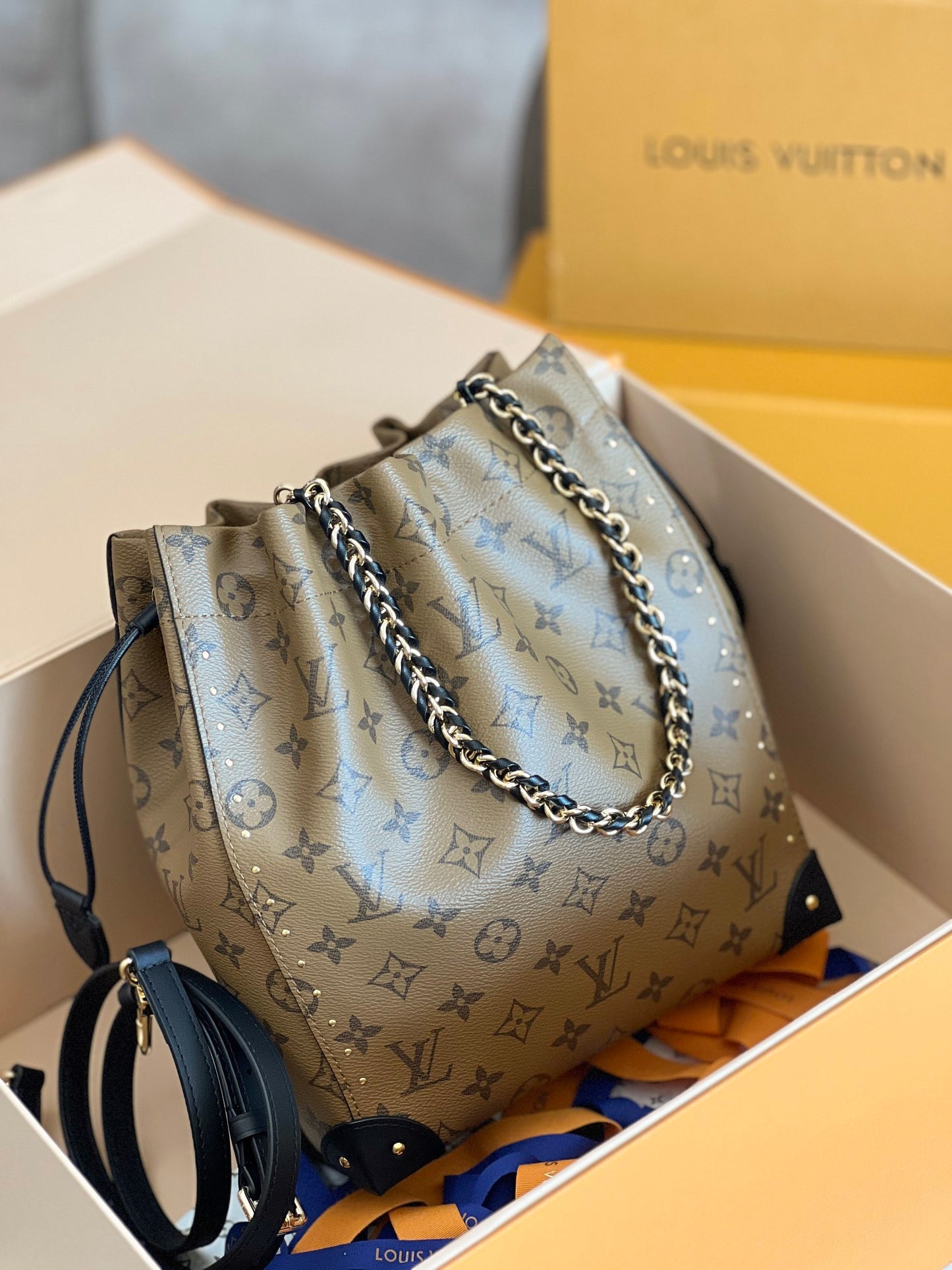 Yellow floral bucket bag