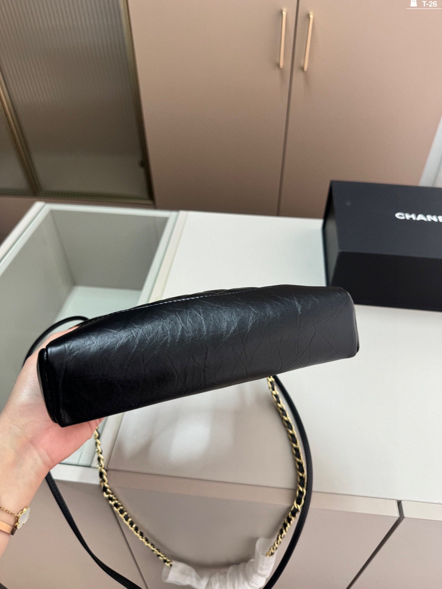 Chain bag Handbag