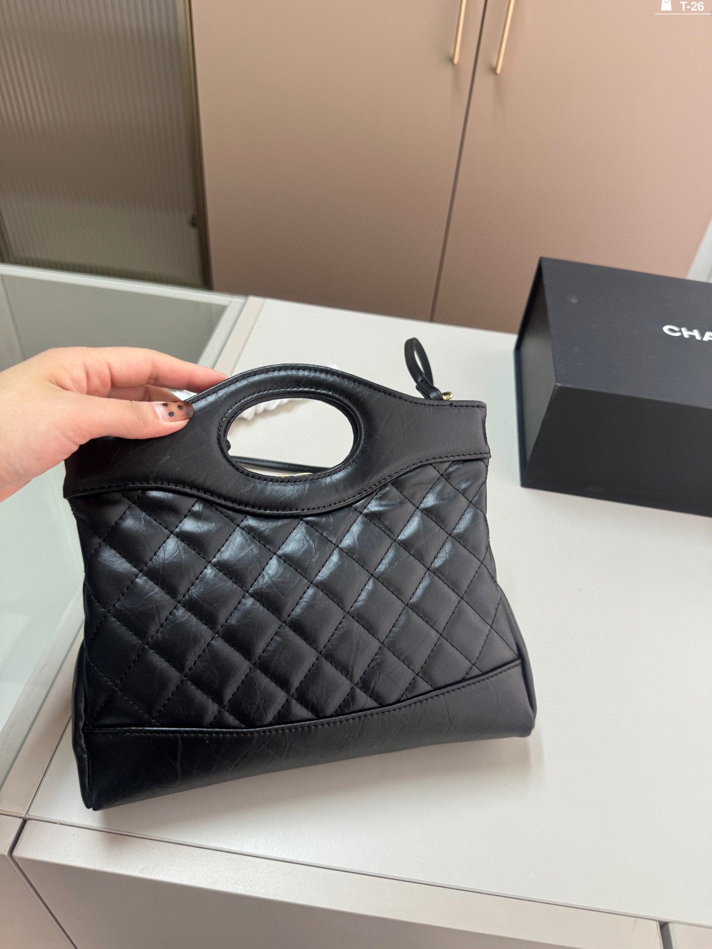 Chain bag Handbag