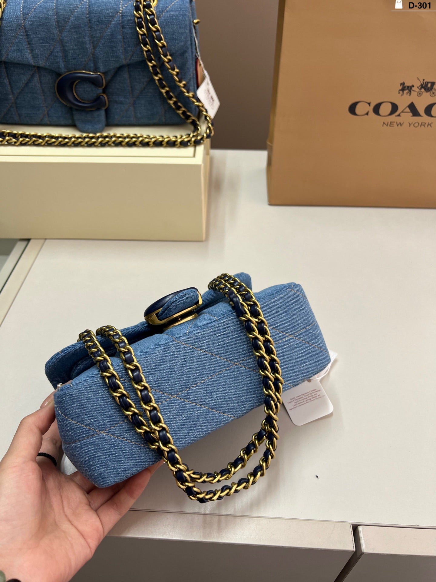 The face value is in charge, whoever carries it will look good