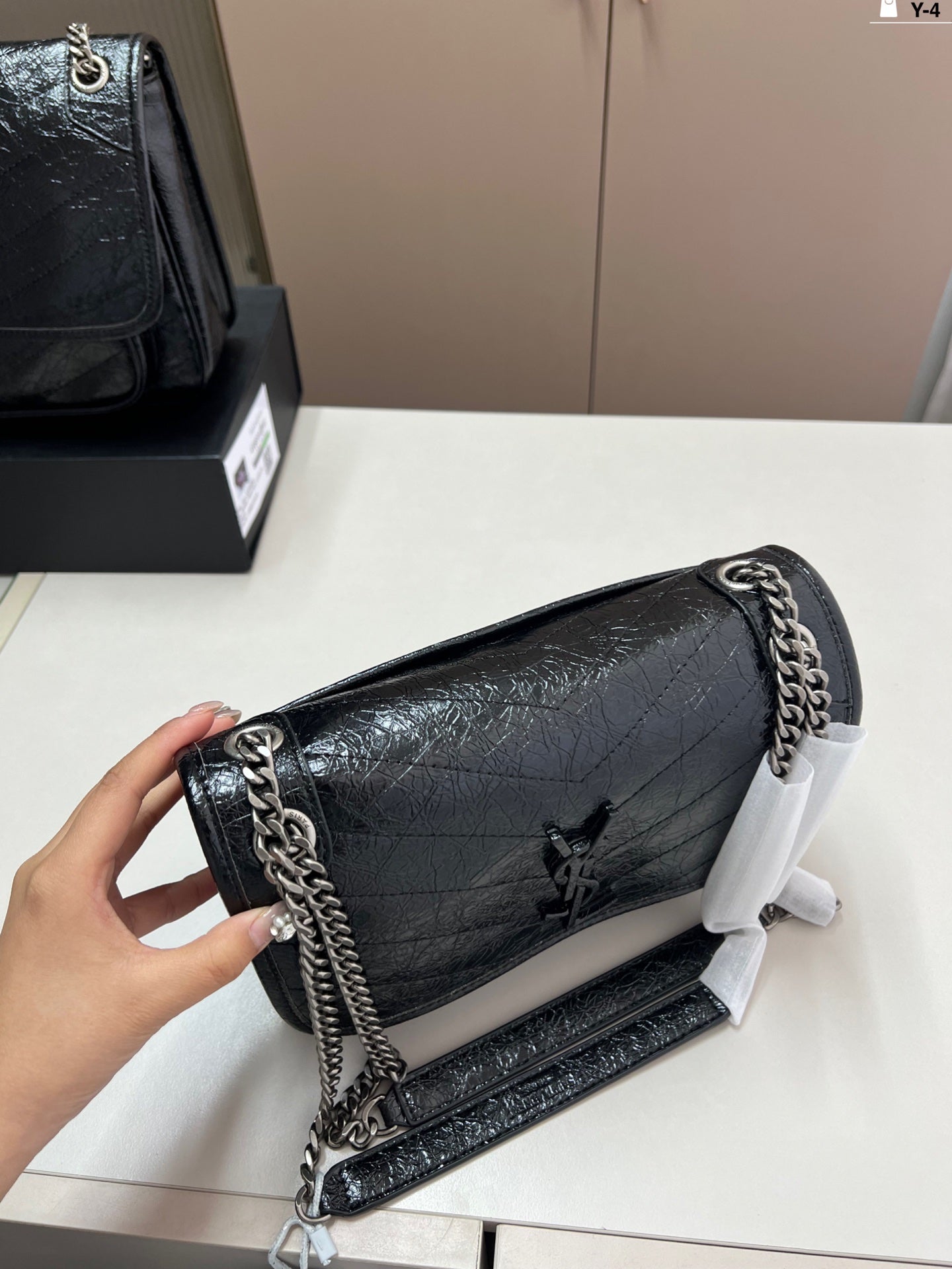 I can't refuse this super stylish messenger bag