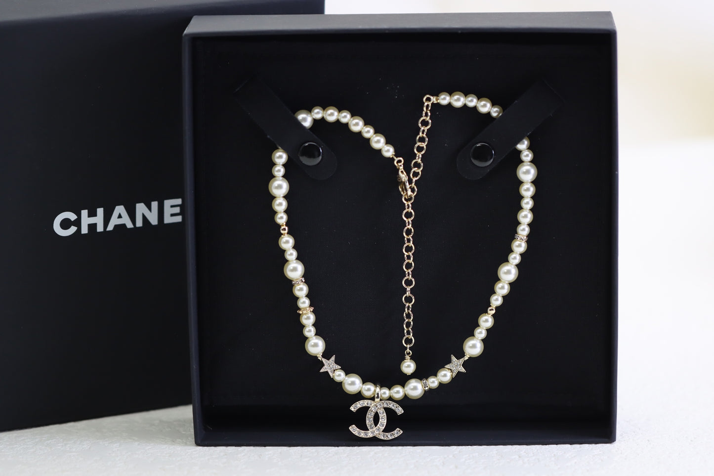 Double C Pearl Clavicle Necklace