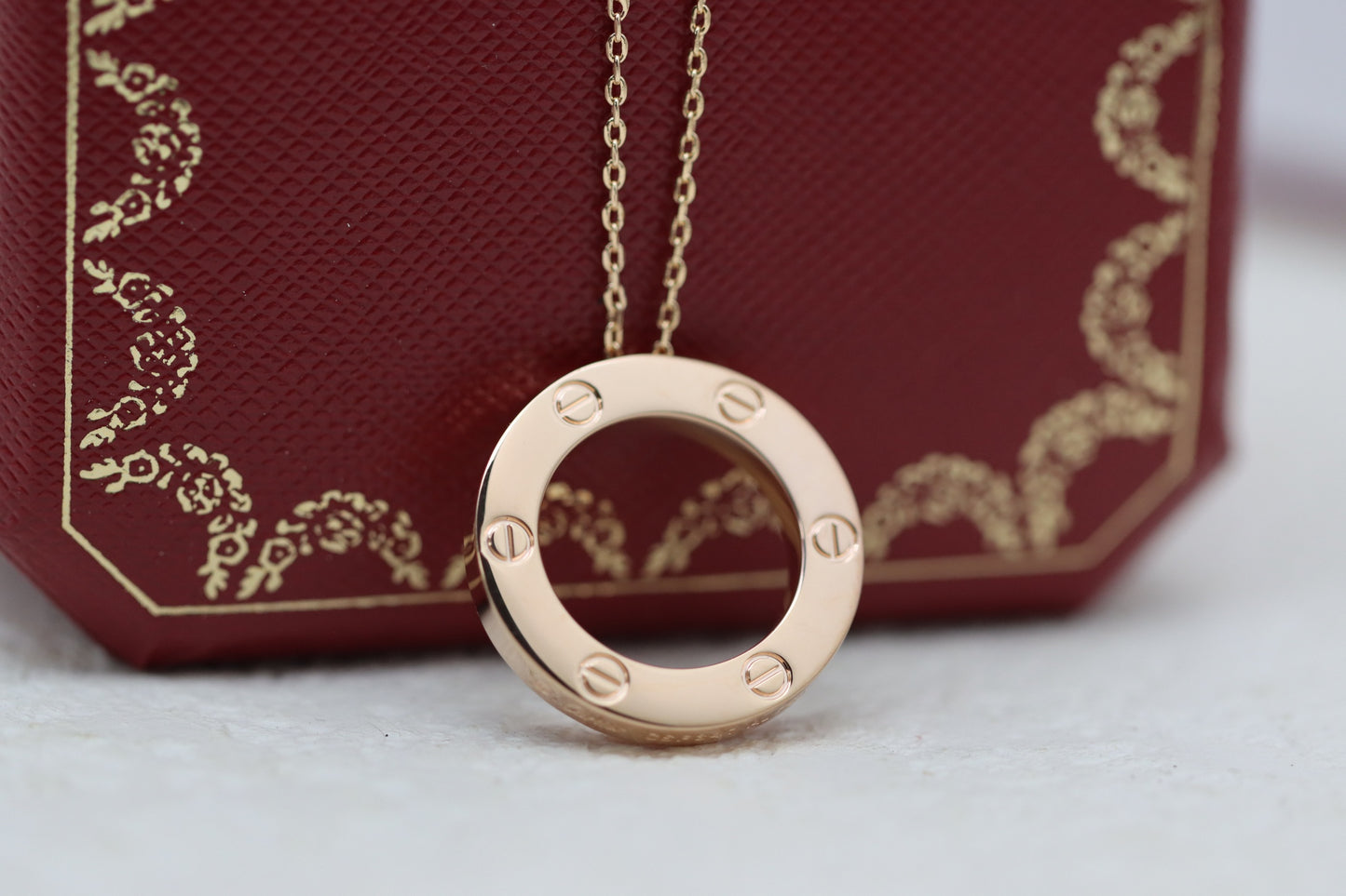 Rose Gold Round Clavicle Necklace