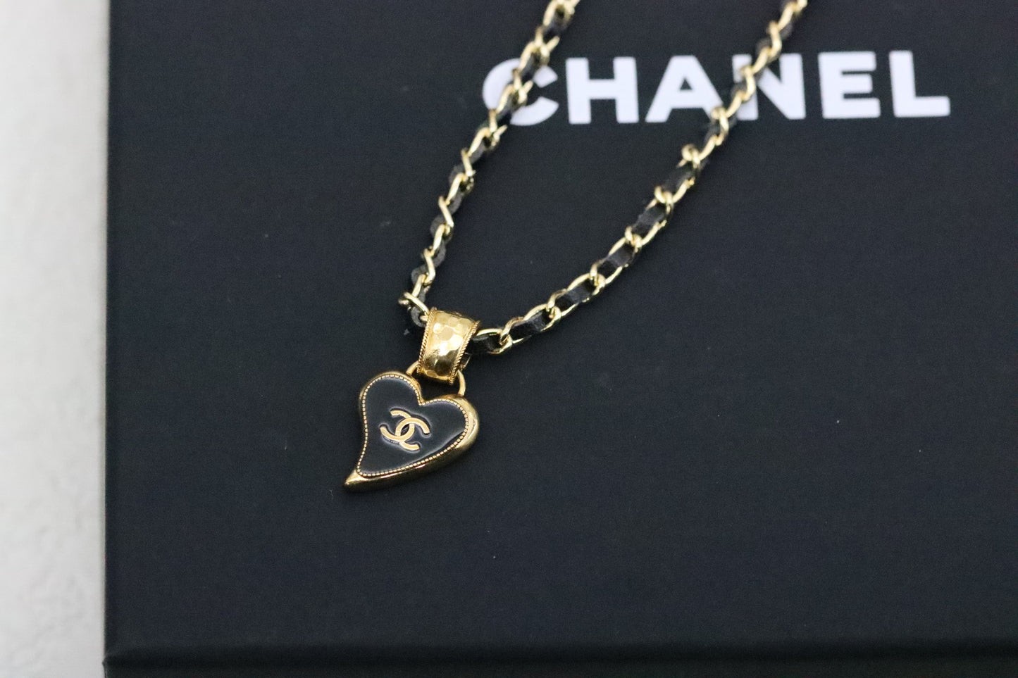 Gold Braided Double C Black Heart Clavicle Necklace