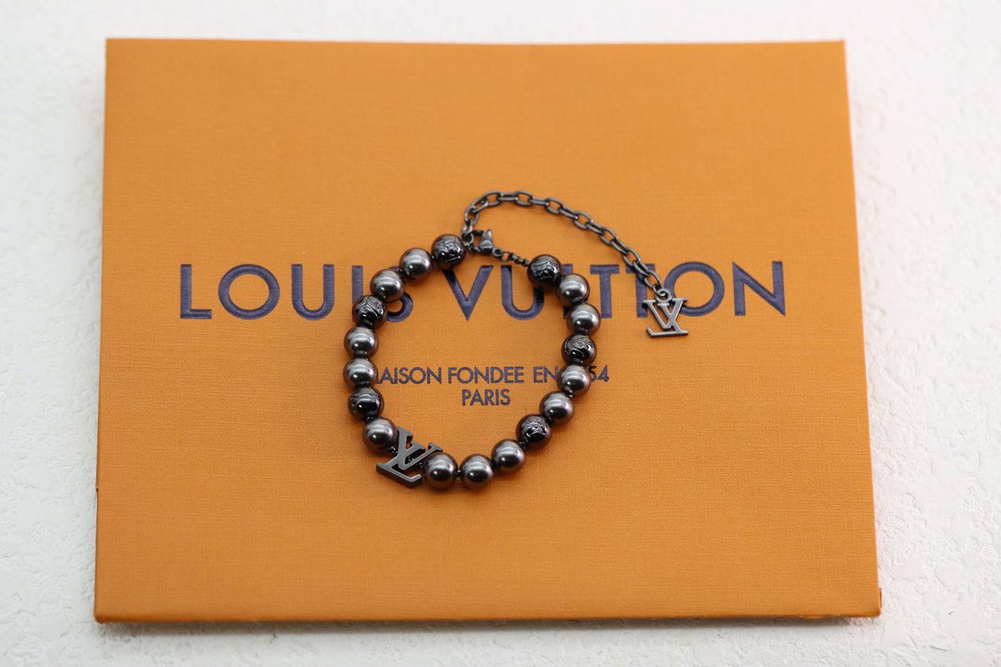 Black color changing beaded couple bracelet