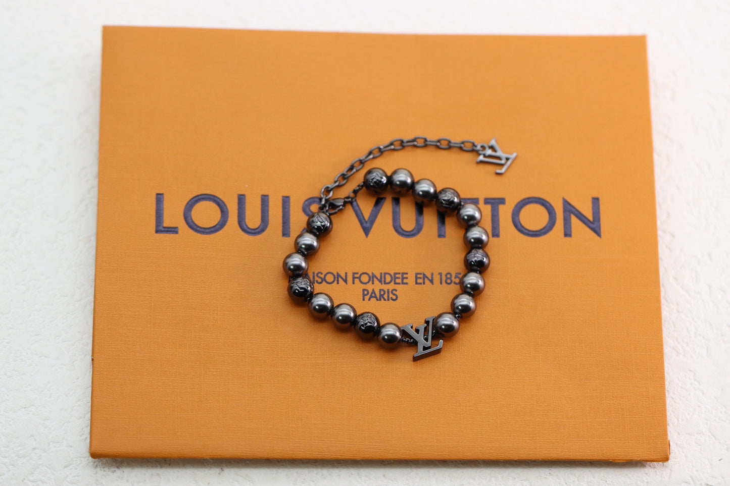 Black color changing beaded couple bracelet