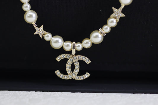 Double C Pearl Clavicle Necklace