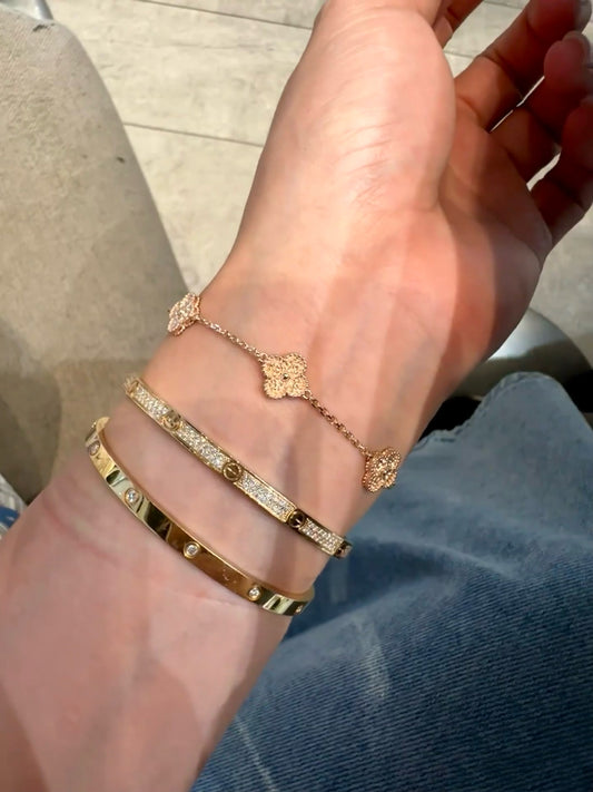 Your Lava Four-Leaf Clover Small Six Flower Bracelet