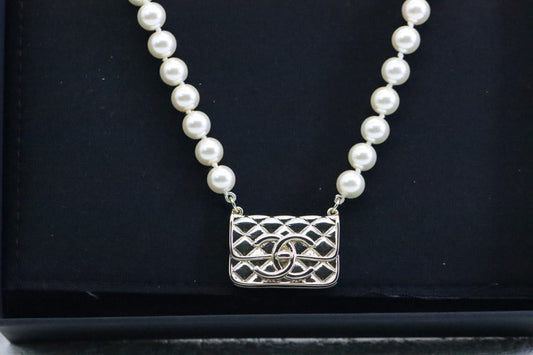 Light gold double C diamond bag and clavicle necklace