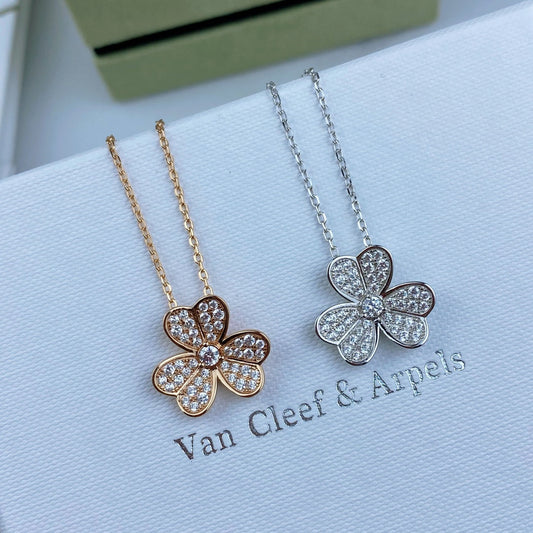 Clover Full Diamond Necklace