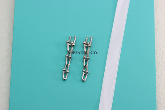U-shaped bamboo earrings