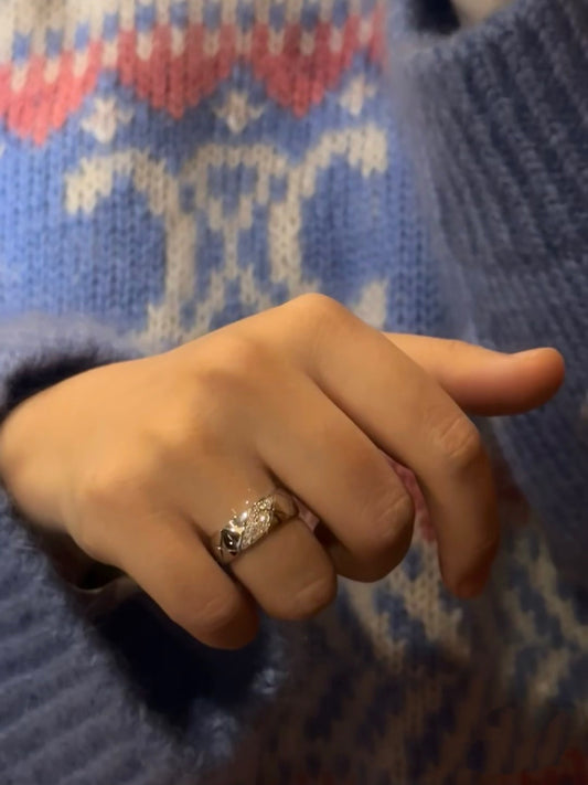 Silver Twill Diamond Ring