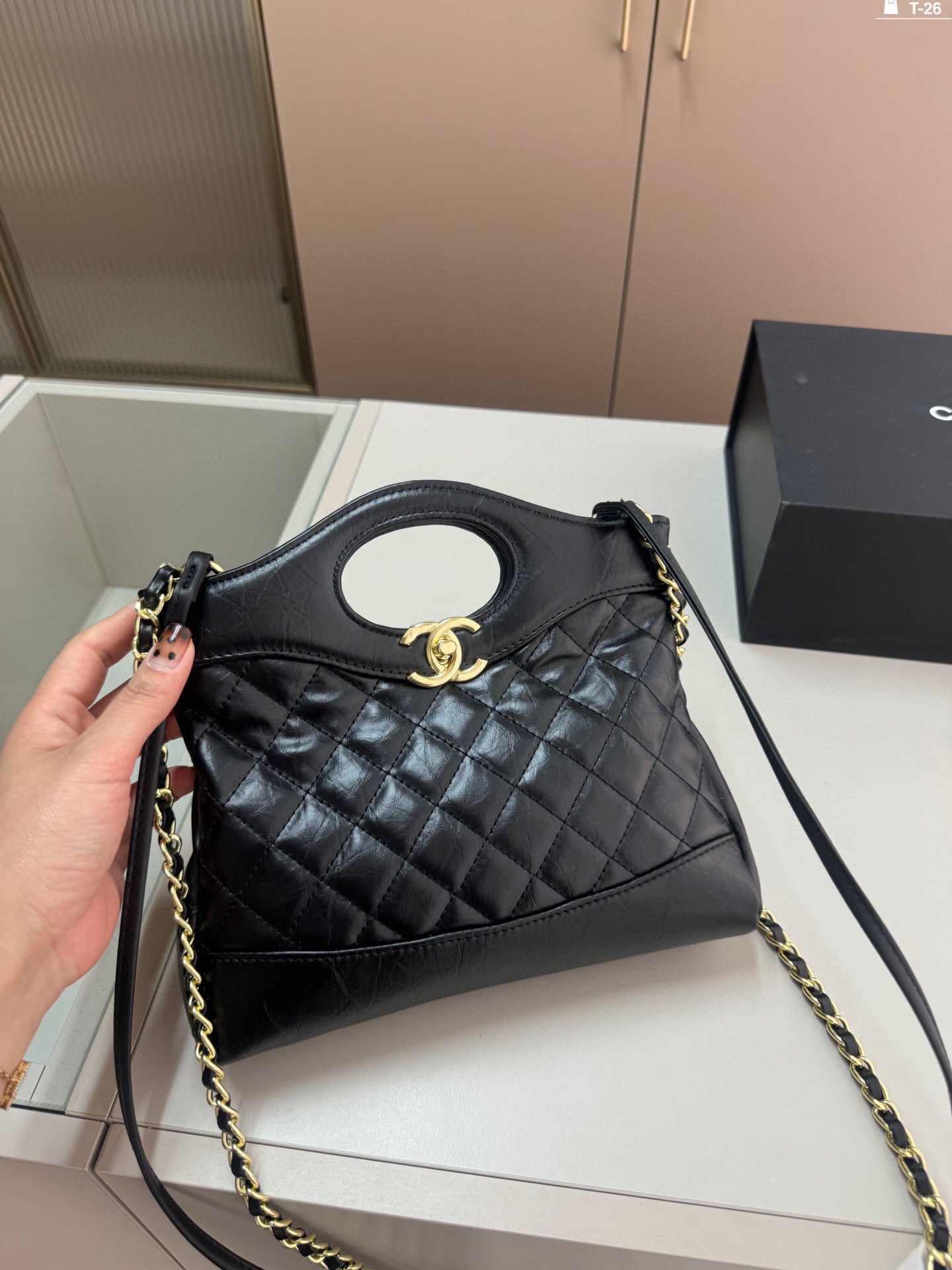 Chain bag Handbag