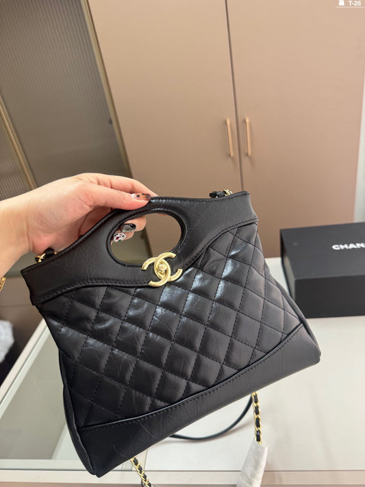 Chain bag Handbag