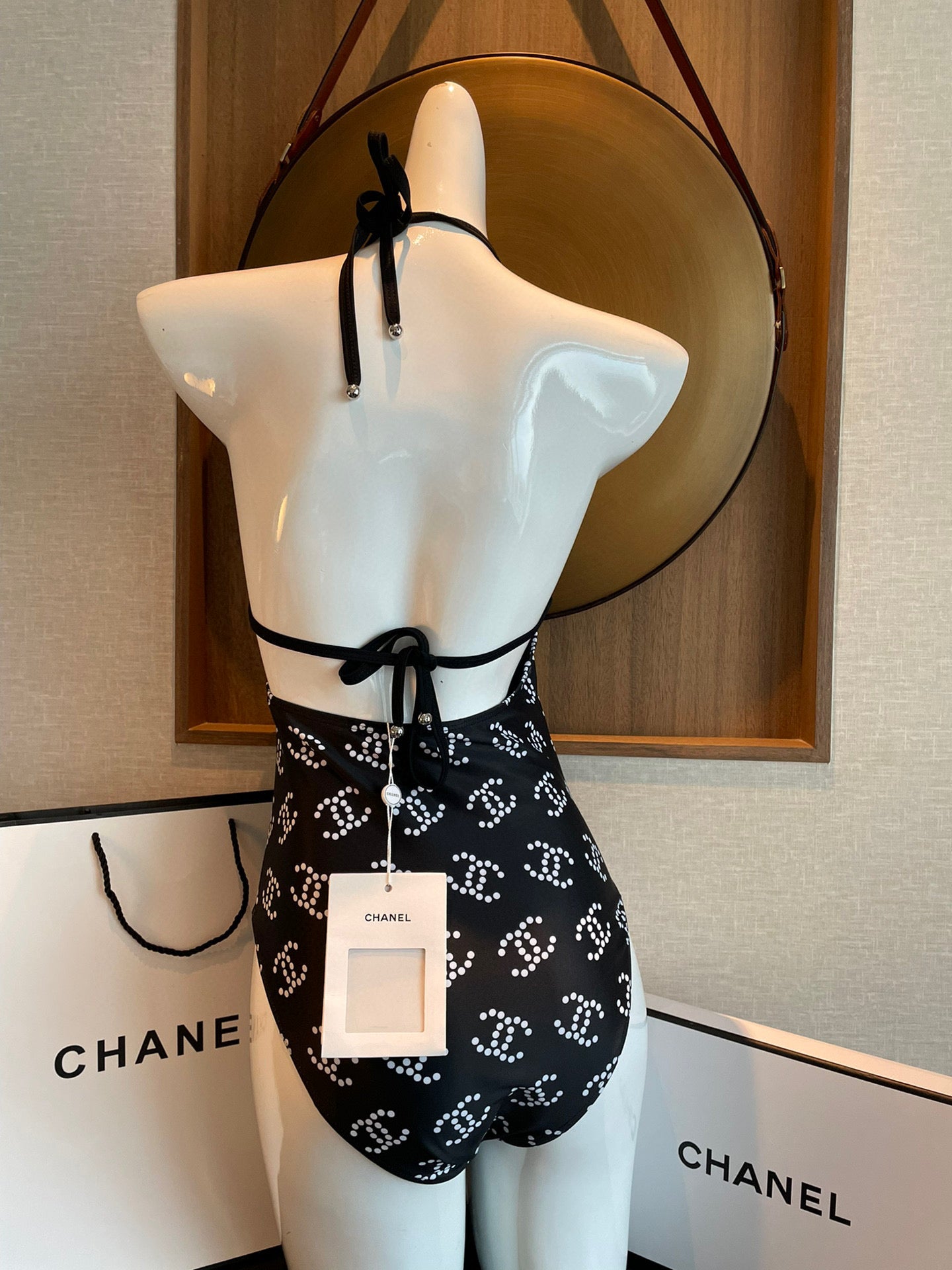Breathable and comfortable. Quick-drying elastic swimsuit fits the skin better and is easy to clean