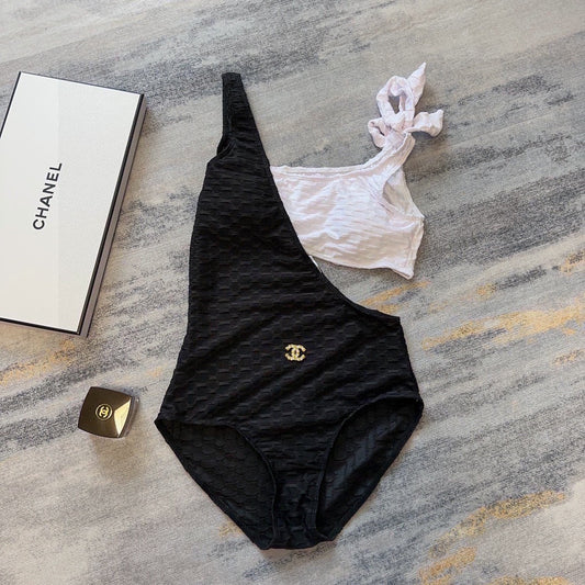 Black and white stitching swimsuit