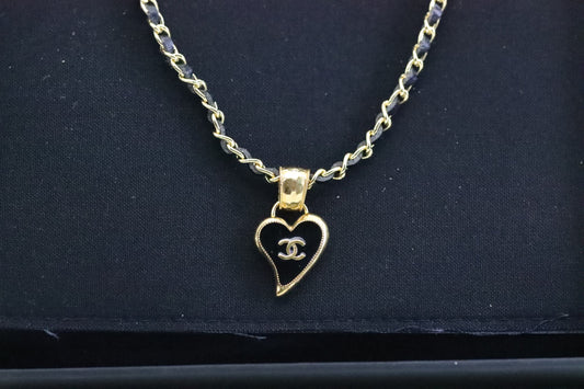 Gold Braided Double C Black Heart Clavicle Necklace