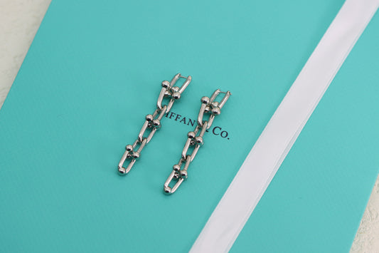 U-shaped bamboo earrings