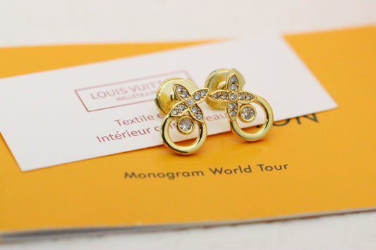 Full Diamond Four-Leaf Clover Flower Round Diamond Earrings
