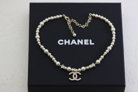 Double C Pearl Clavicle Necklace