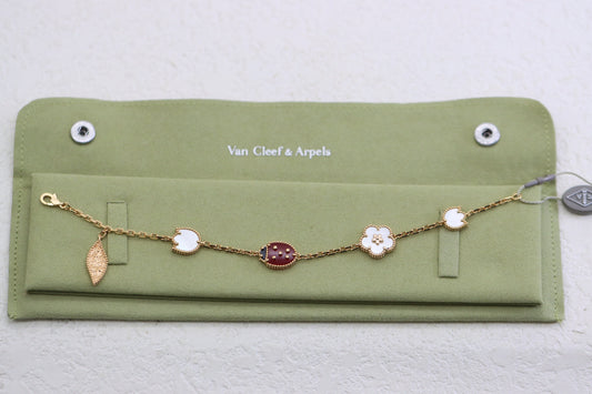 Rose gold ladybug and flower four-leaf clover five-flower bracelet